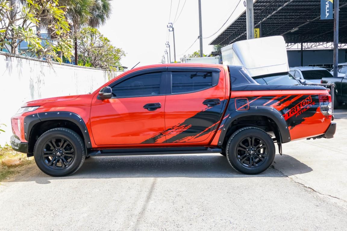 Mitsubishi Triton Doublecab 2.4 Premium Athletes 4WD A/T 2021 *LK0577*